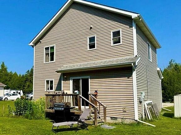 2nd image of 640 W Spring St