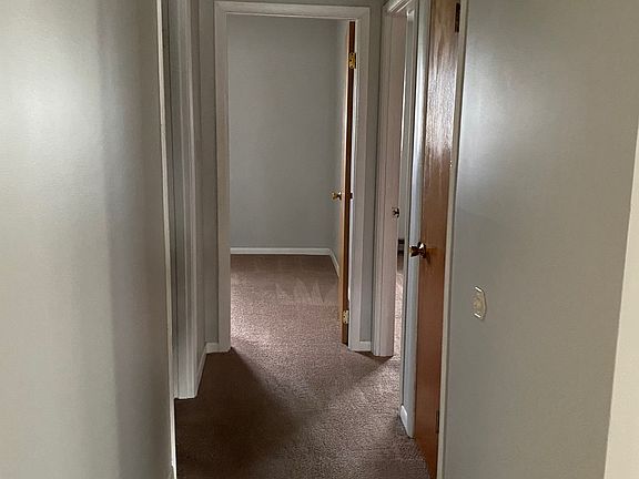 5th image of 890 Gettysburg Dr APT 4
