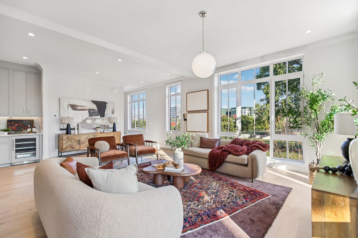 next background image