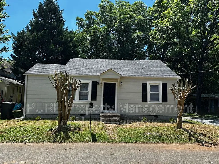 603 Robbins St — Photo 2