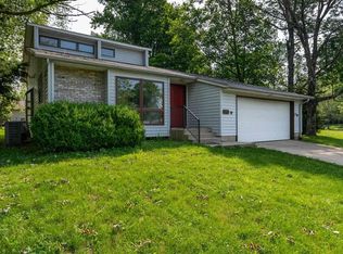 3920 W Woodhaven Dr, Bloomington, IN 47403
