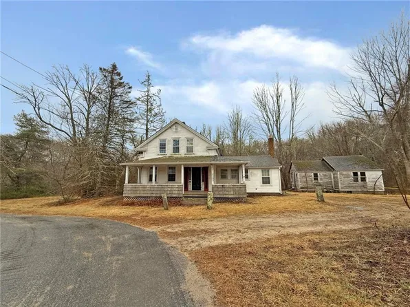 15 Newberry Ln, Hopkinton, RI 02832