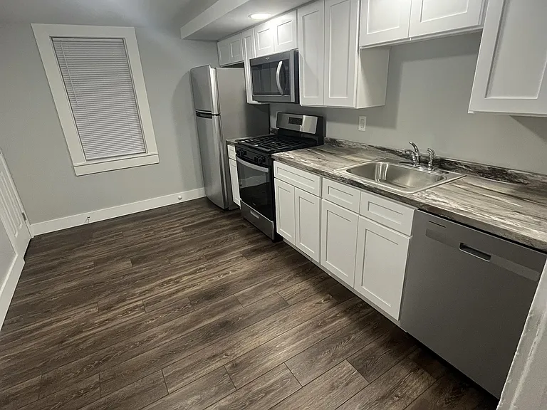 90 Clinton Ave #2 — Photo 2