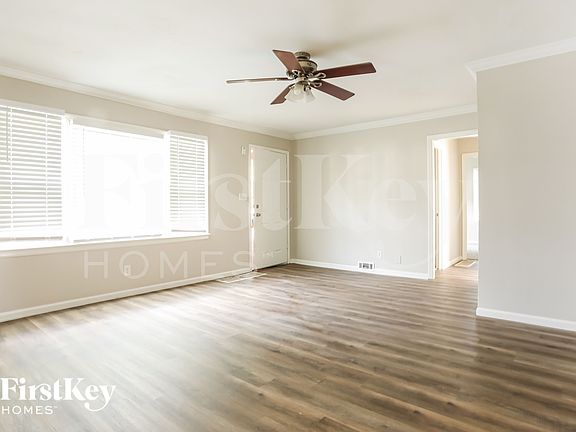 3rd image of 6004 Farley Ave