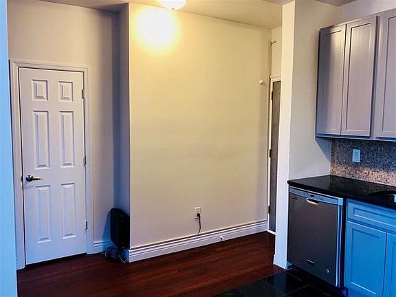 5th image of 270 Harrison Ave APT 501