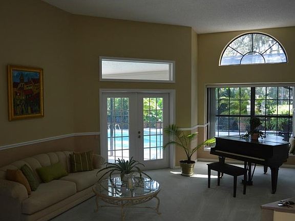 4th image of 2814 Pine Club Dr