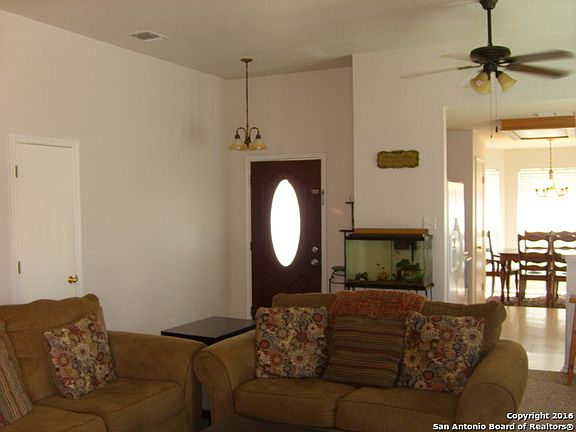 4th image of 6011 Lakefront St