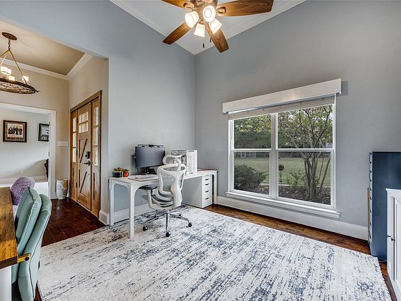 4th image of 1462 Durham Rd