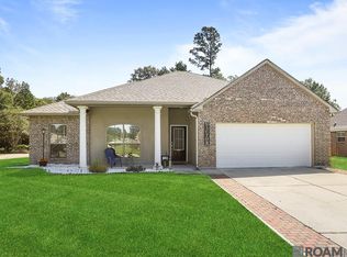 26340 Robindale Dr, Denham Springs, LA 70726