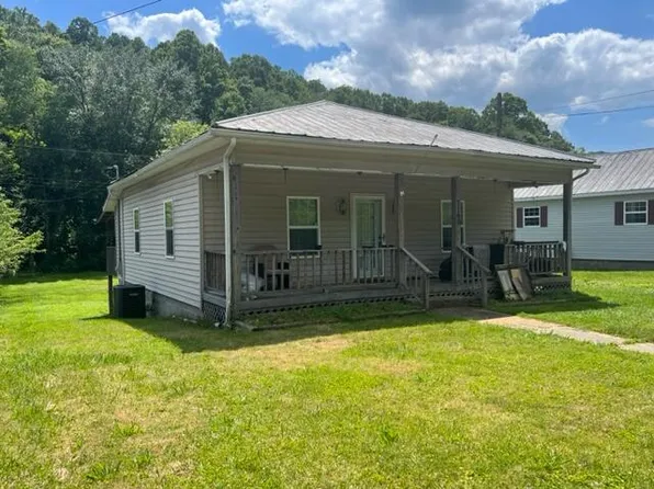 7160 Okey L Patteson Rd, Scarbro, WV 25917