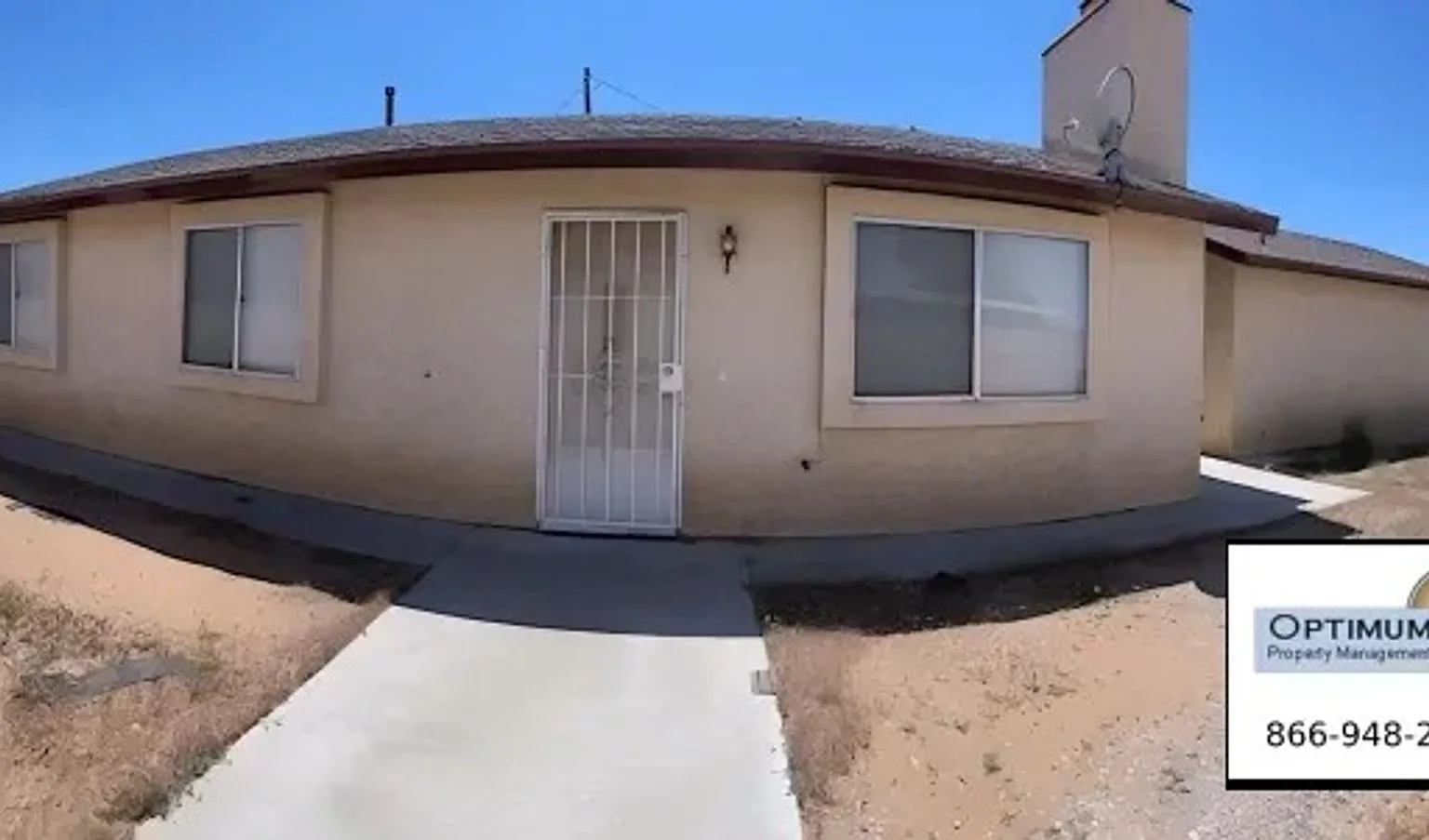 Charming 3-Bedroom, 2-Bath Back House with Private Drive & Garage Apple Valley, CA — Photo 4