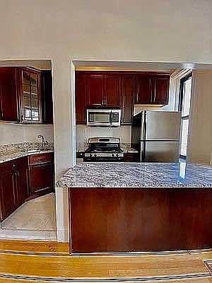 1st image of 1100 Madison Ave APT 7E