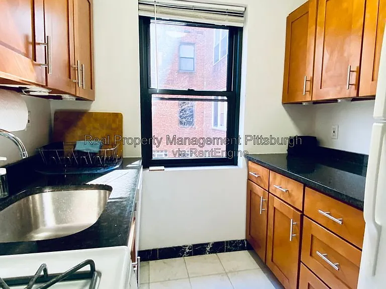 765 College St #108 — Photo 5