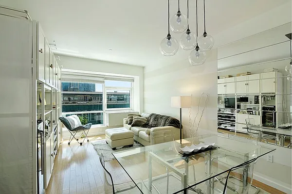 Sold by Stribling | media 1