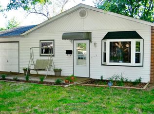 2049 S Sagamont Ave, Springfield, MO 65807