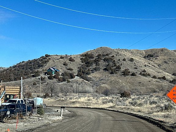 4th image of 4656 Metzger Rd