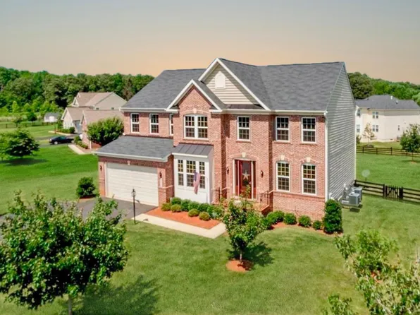 6012 Fox Haven Ct, Woodbridge, VA 22193