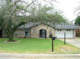 2904 Elsinor Dr, Fort Worth, TX 76116