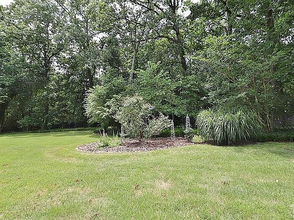 2nd image of 18 Kimberly Dr