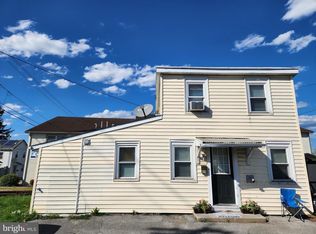 39 Hopewell St, Mount Joy, PA 17552