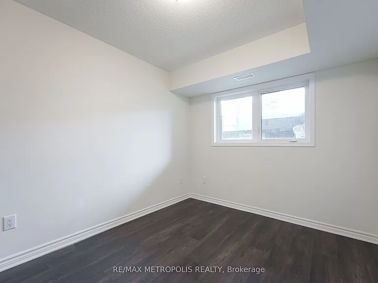 1081 Danforth Rd #125 — Photo 28