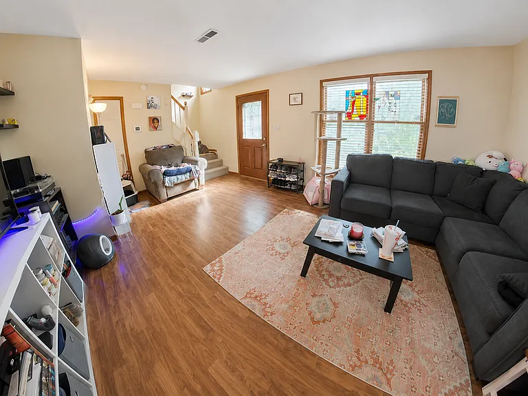 317 Orchard Cir — Photo 3
