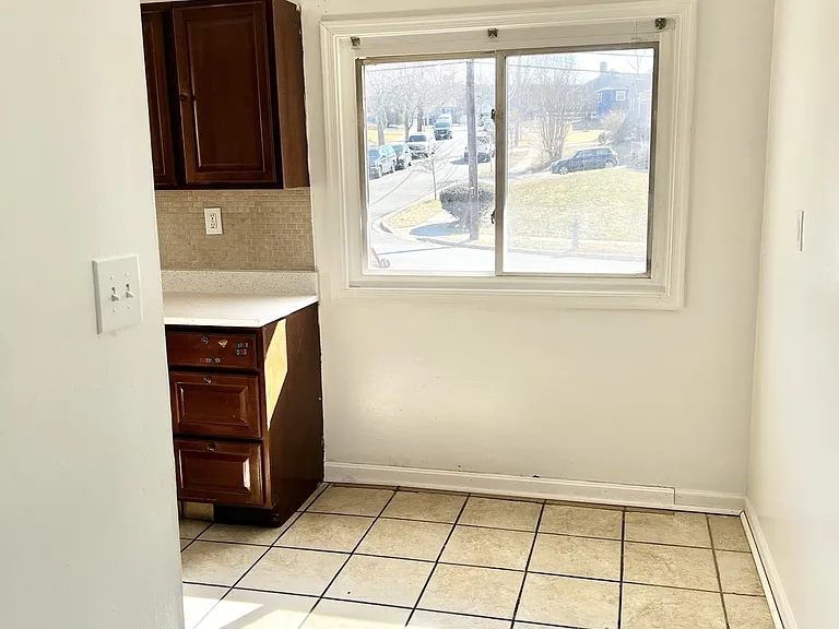 1308 Birchwood Dr — Photo 7