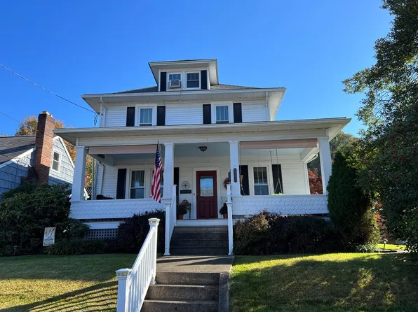 741 5th Sst, New Martinsville, WV 26155