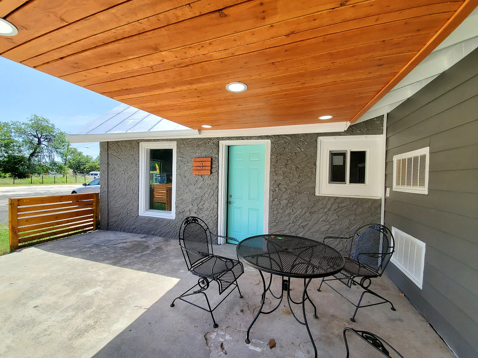 2 bed, 950 sqft, $900 — Photo 3