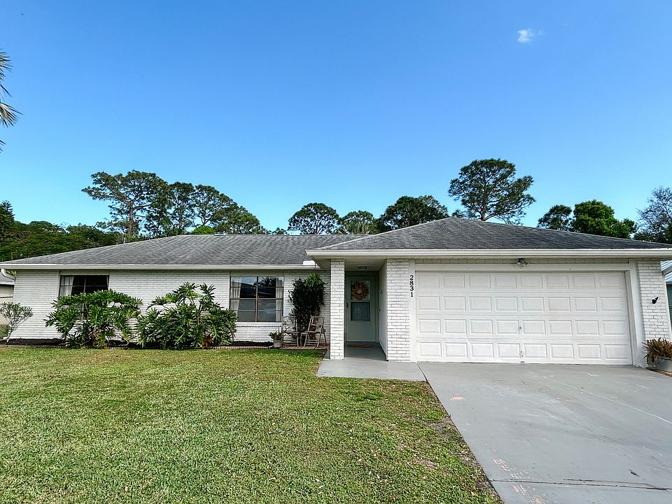 1st image of 2831 SW East Louise Cir