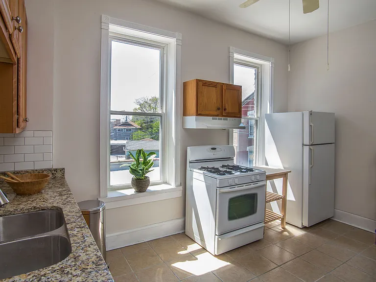 2030 W Coulter St #3RE — Photo 6