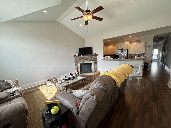 3rd image of 1929 Leighton Dr #1