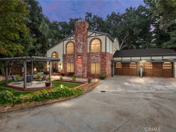 13515 Oak Mountain Dr, Yucaipa, CA 92399