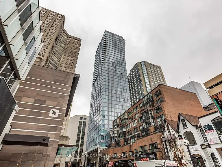 188 Cumberland St #2106 — Photo 1