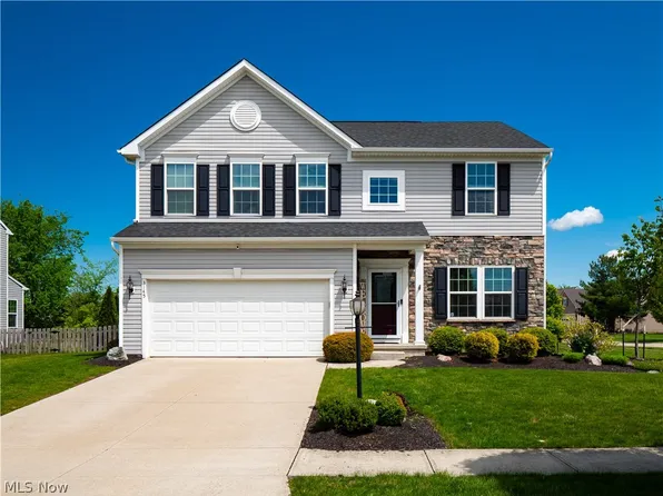 3145 Wheaton Dr, Avon, OH 44011
