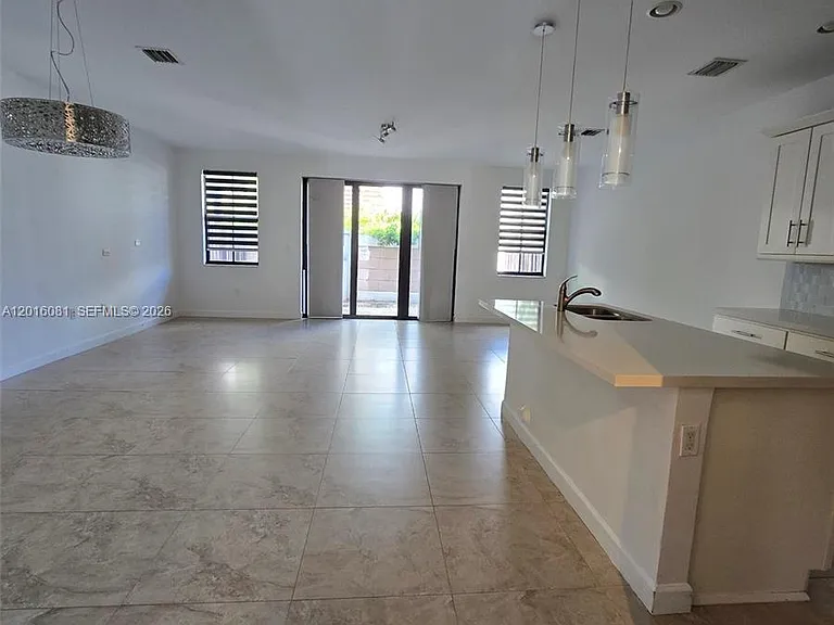 5810 NW 104th Path #5810 — Photo 8