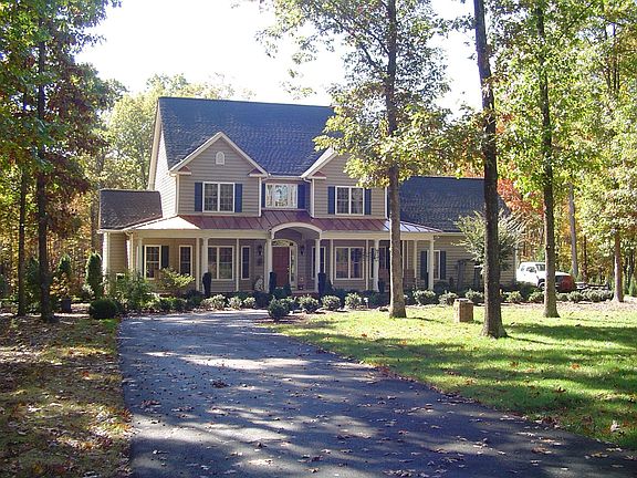 Paved Circular Drive