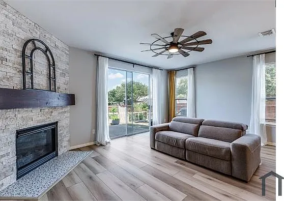 655 Pondview Dr — Photo 5