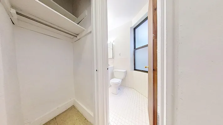 Rented by Bond New York | media 17