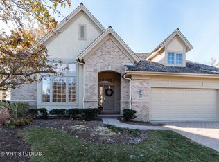 1917 Westleigh Dr, Glenview, IL 60025