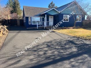 1034 NE 7th St, Bend, OR 97701