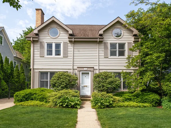 674 Foxdale Ave, Winnetka, IL 60093