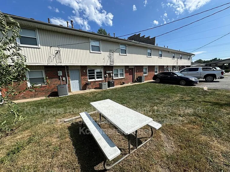 13428 Spring St #7 — Photo 20