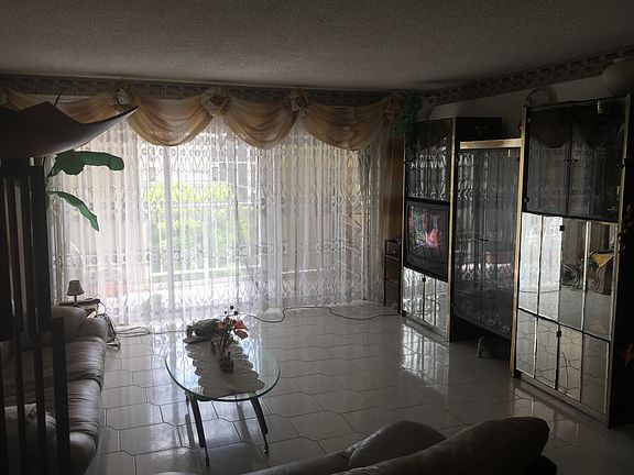 4th image of 200 178th Dr APT 507