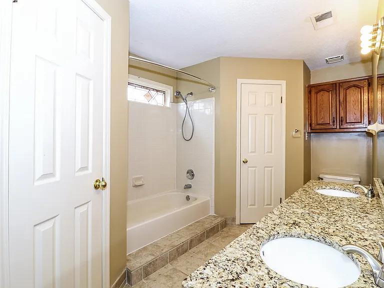 1611 Oaken Bucket Dr — Photo 16