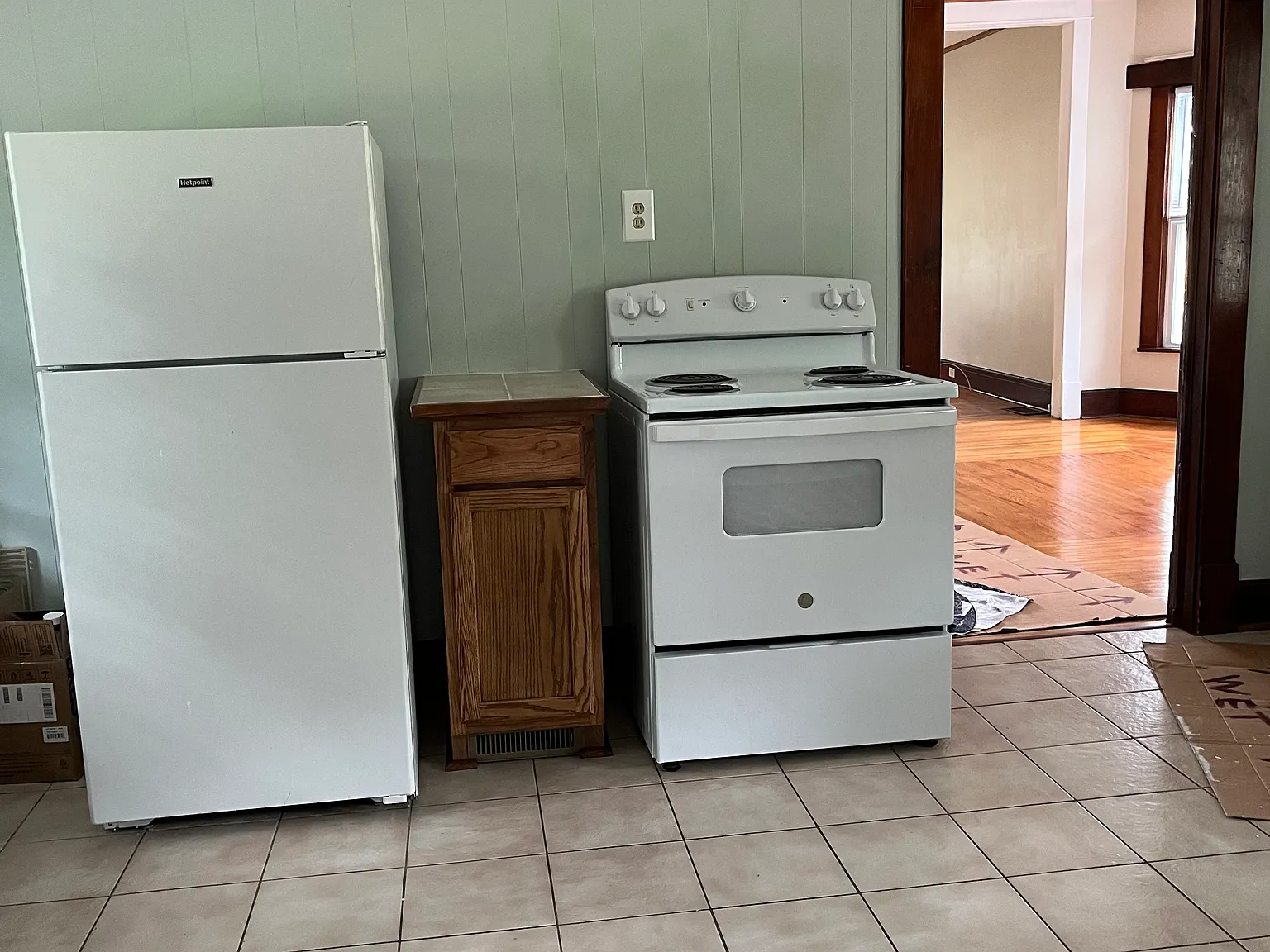 2 bed, 1300 sqft, $1,500 — Photo 3
