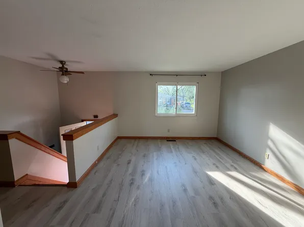1588 Fall Brook Rd, Columbus, OH 43223
