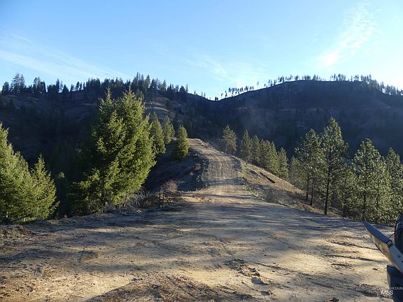 4th image of 1404 Carrot Ridge Rd