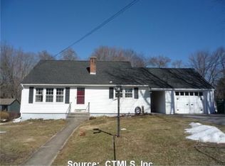 9 Donald Ave, Quaker Hill, CT 06375