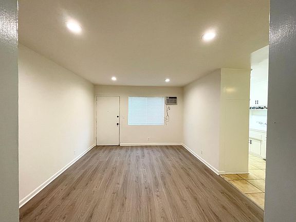 5th image of 6134 Hazelhurst Pl APT 7